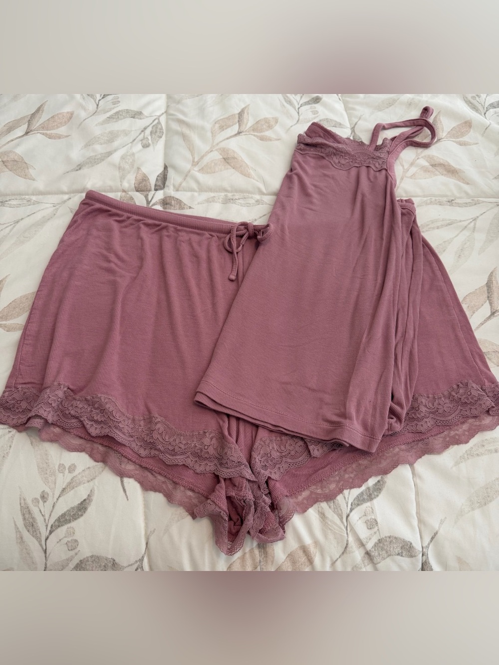 Auden Lace-Trim Camisole & Shorts Set - Mauve